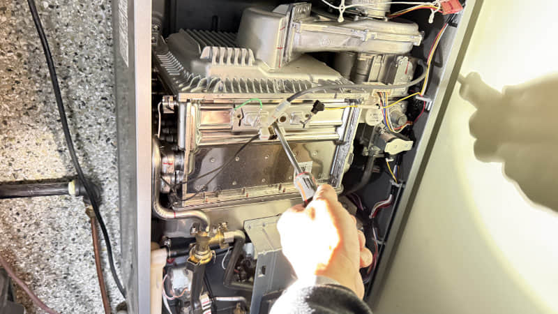 Gaslight heat victoria